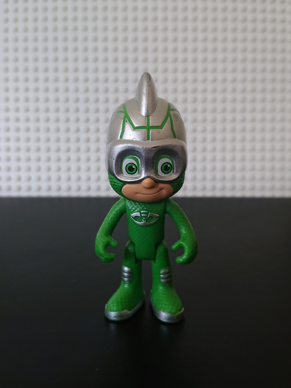PJ Masks Frog Box - Turbo Blast Racers Gekko 3.5" Action Figure - Just Play
